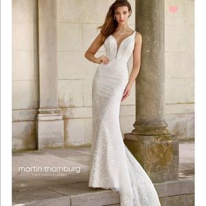 Wedding dress *NEVER WORN